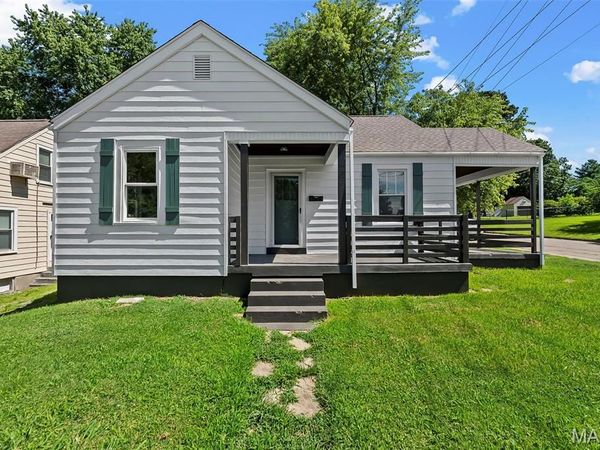 1700 Bloomfield Road , Cape Girardeau, MO 63703