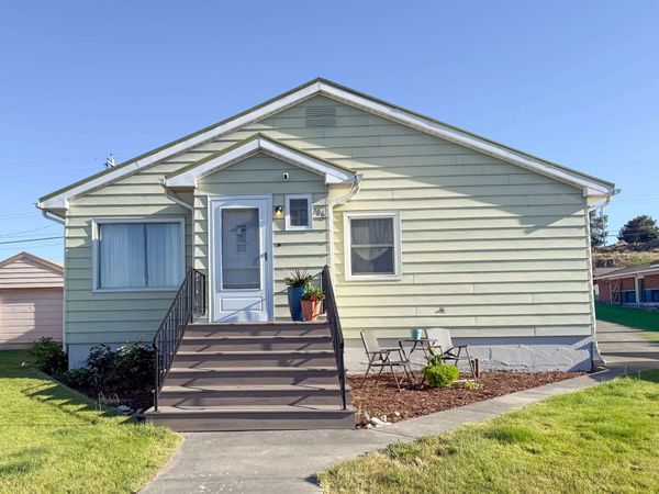 706 E 2nd Ave, Odessa, WA 99159