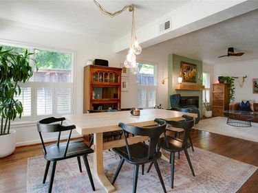 2627 W 10th Street, Dallas, TX 75211