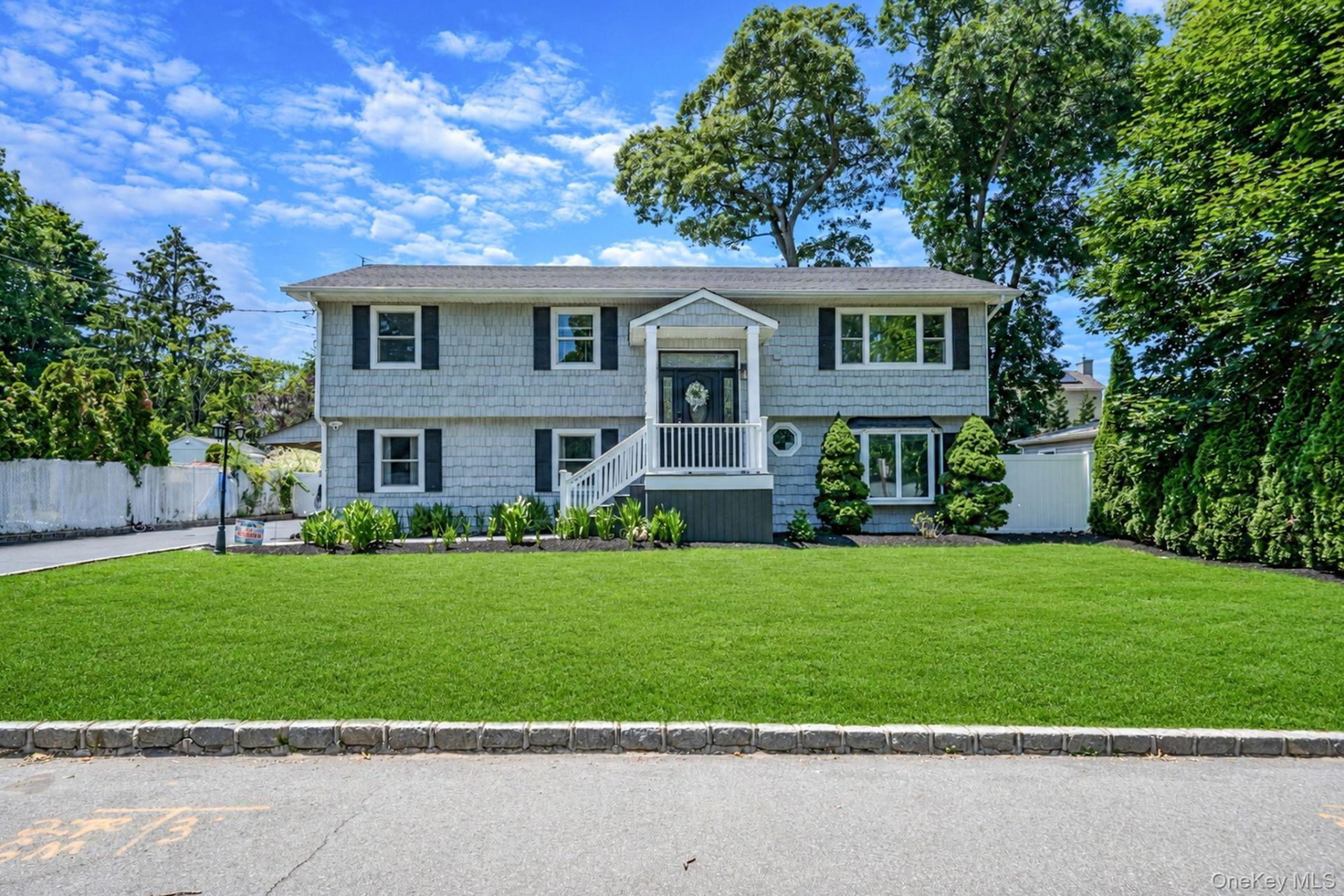 146 Rose Drive, Ronkonkoma, NY 11779 Main Photo