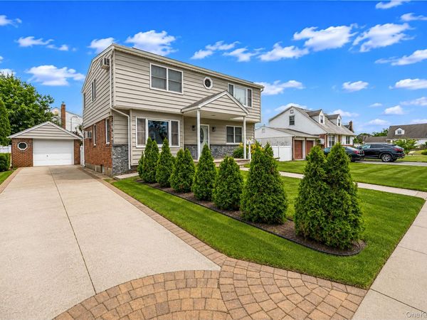 67 Douglas Drive , East Meadow, NY 11554