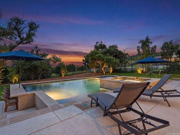 1404 Roxburg way, San Antonio, TX 78260