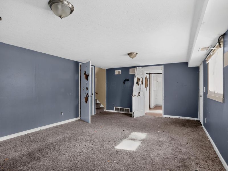 923 Wedgewood Drive , Columbus, OH 43228 Photo 19