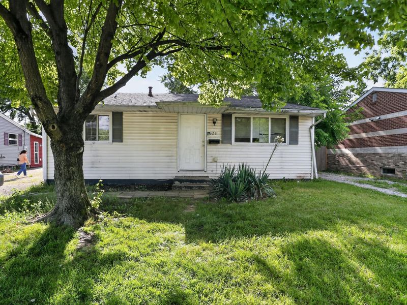 923 Wedgewood Drive , Columbus, OH 43228 Photo 4