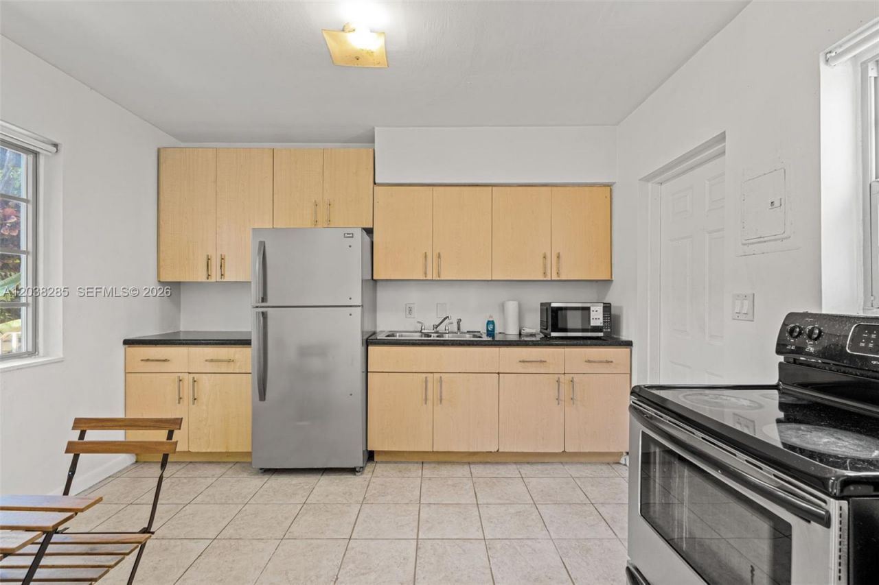 840 Lenox Ave , Unit 3, Miami Beach, FL 33139 Photo