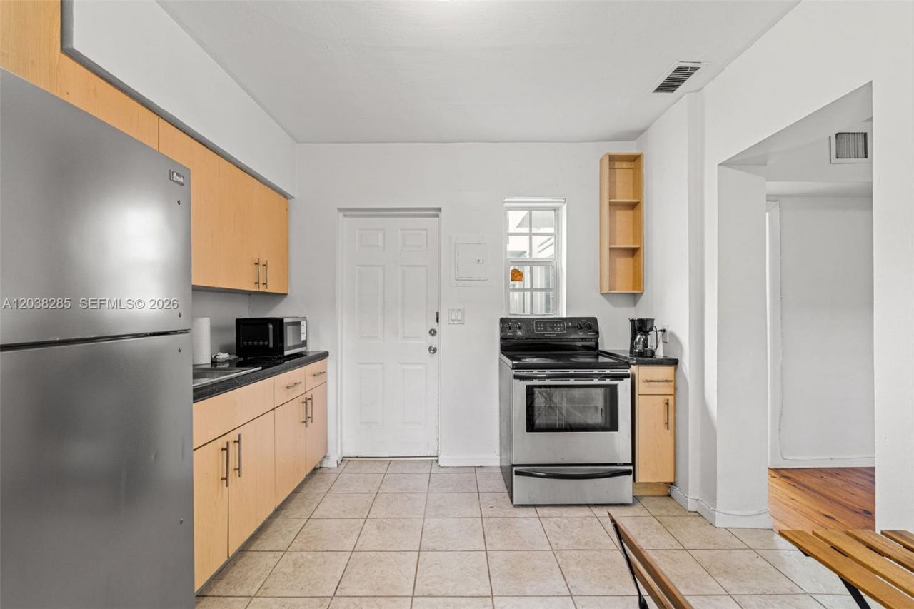 840 Lenox Ave , Unit 3, Miami Beach, FL 33139 Photo