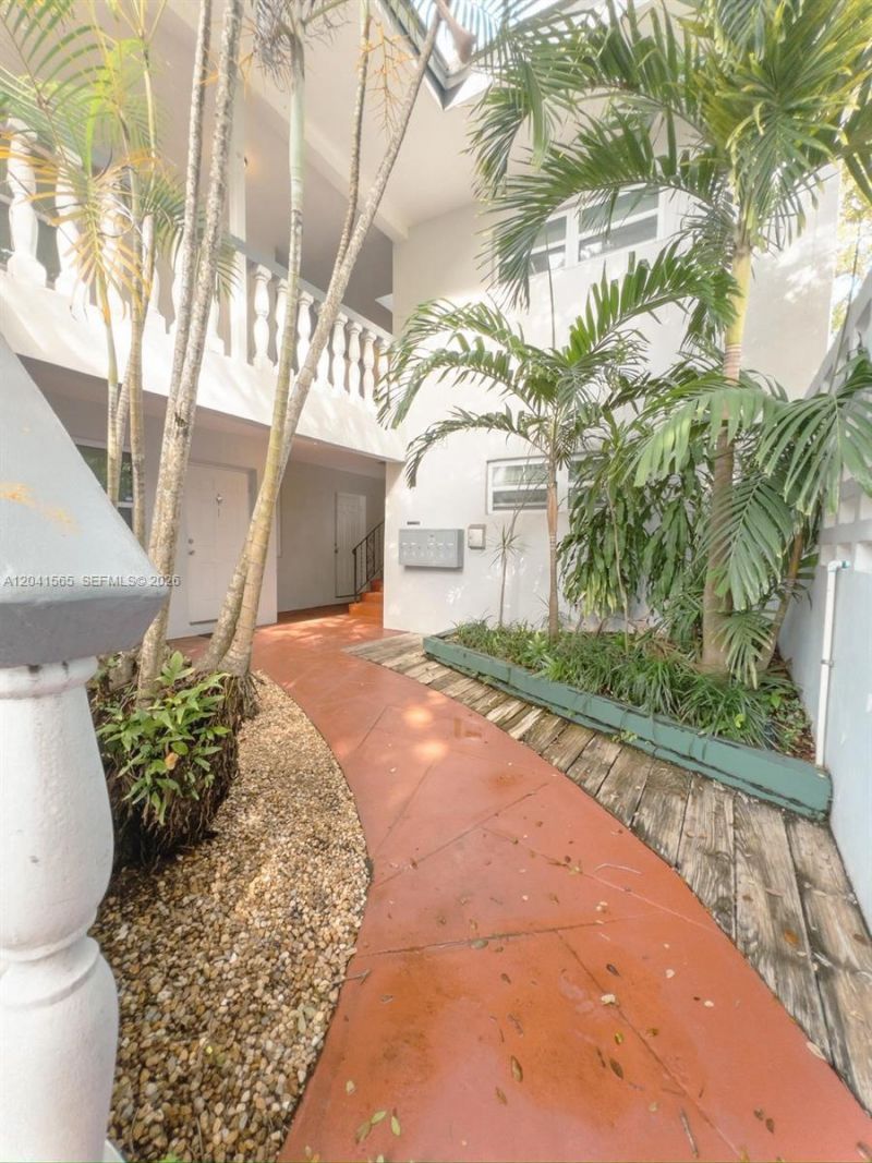 13335 Arch Creek Rd, Unit 5, North Miami, FL 33181 Photo