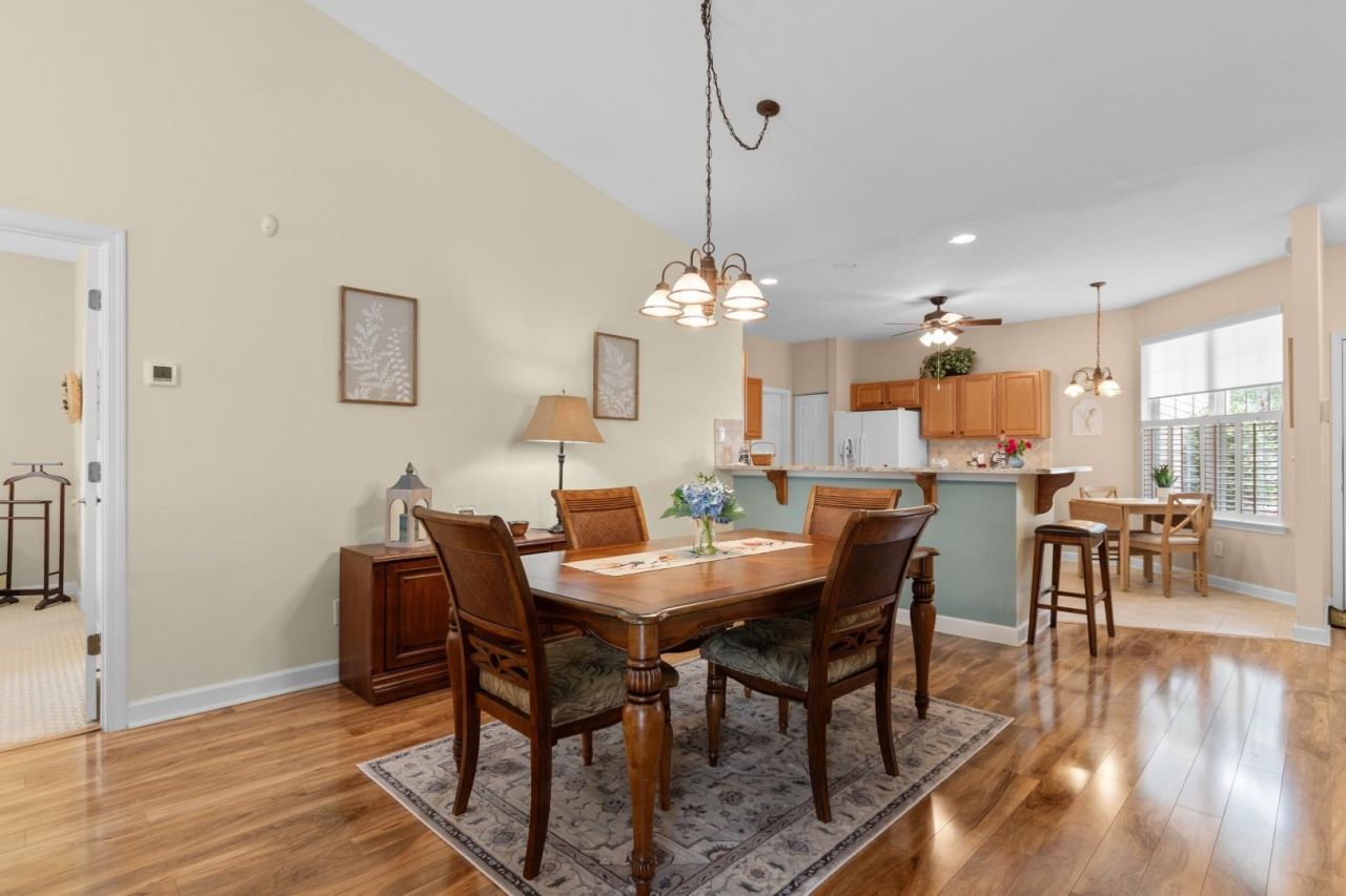 210 Vermillion Dr. Photo 14