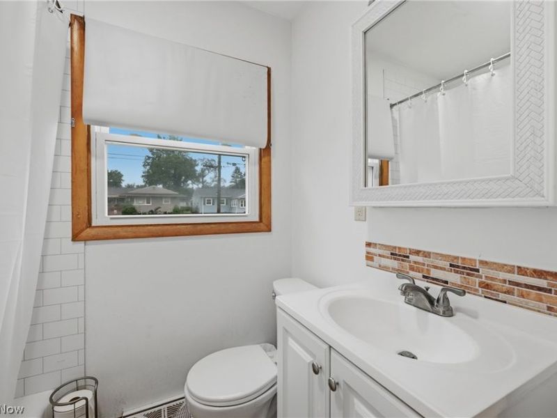 404 Elizabeth Street, Hubbard, OH 44425 Photo 16