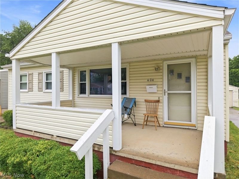 404 Elizabeth Street, Hubbard, OH 44425 Photo 3