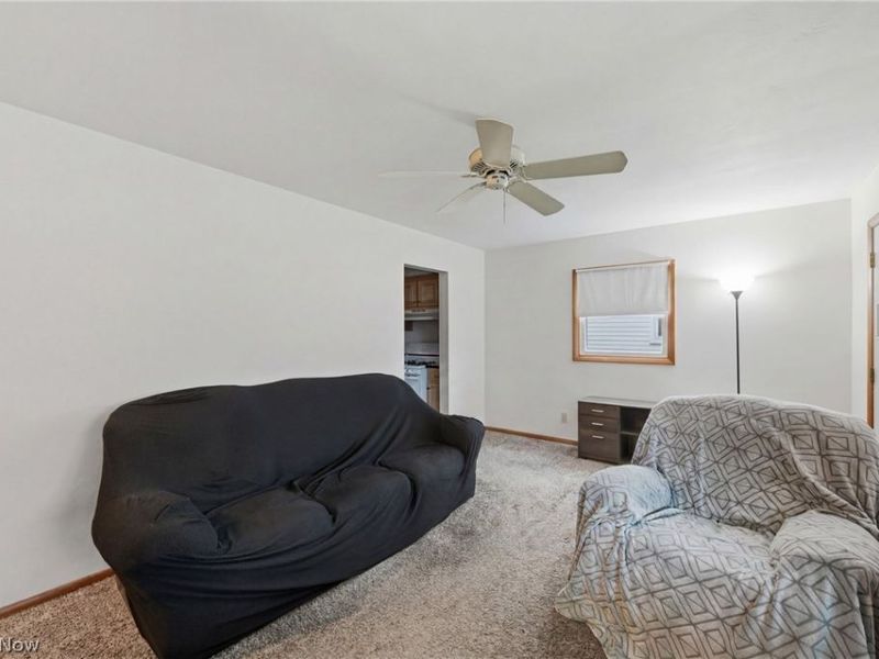 404 Elizabeth Street, Hubbard, OH 44425 Photo 7
