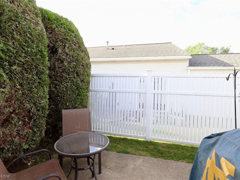 3389 Ivy Hill Circle, Unit D, Cortland, OH 44410 Photo 19