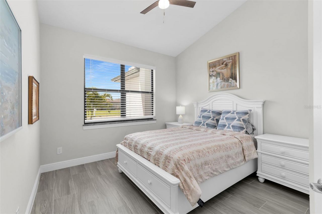 635 NE 7th Terrace , Cape Coral, FL 33909 Photo