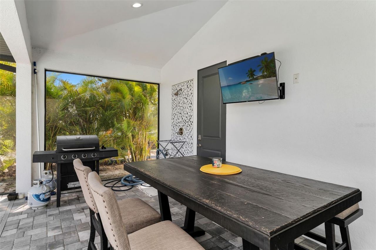 635 NE 7th Terrace , Cape Coral, FL 33909 Photo