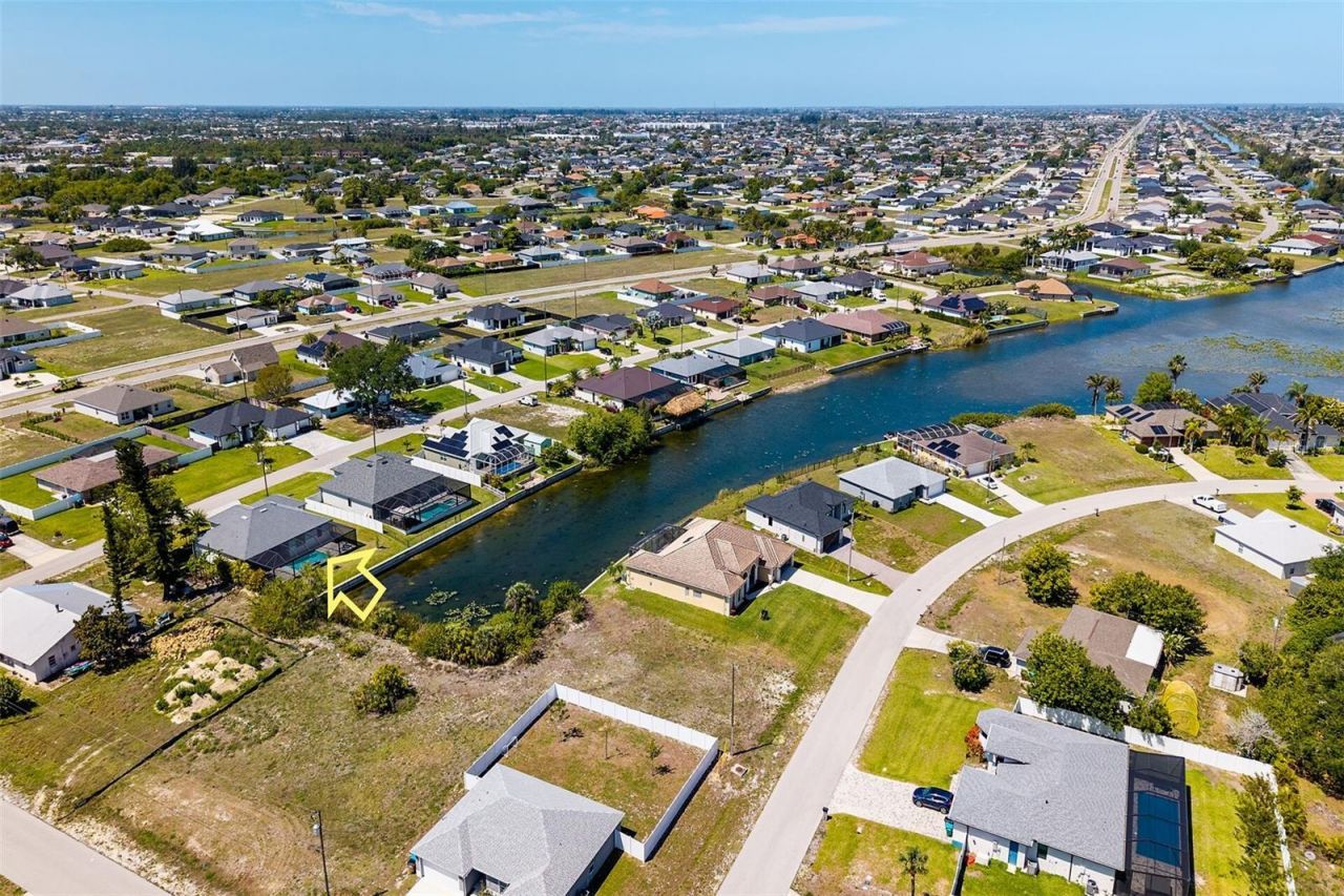 635 NE 7th Terrace , Cape Coral, FL 33909 Photo