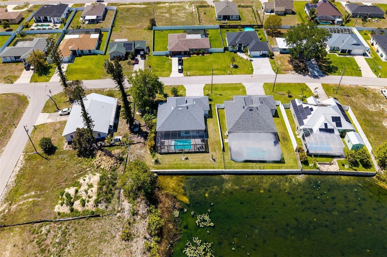635 NE 7th Terrace , Cape Coral, FL 33909 Photo