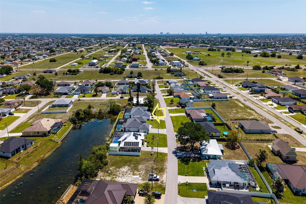 635 NE 7th Terrace , Cape Coral, FL 33909 Photo