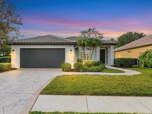 10114 GLENMORE AVENUE , BRADENTON, FL 34202
