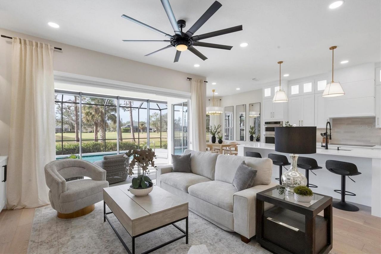 10114 Glenmore Avenue , Bradenton, FL 34202 Photo