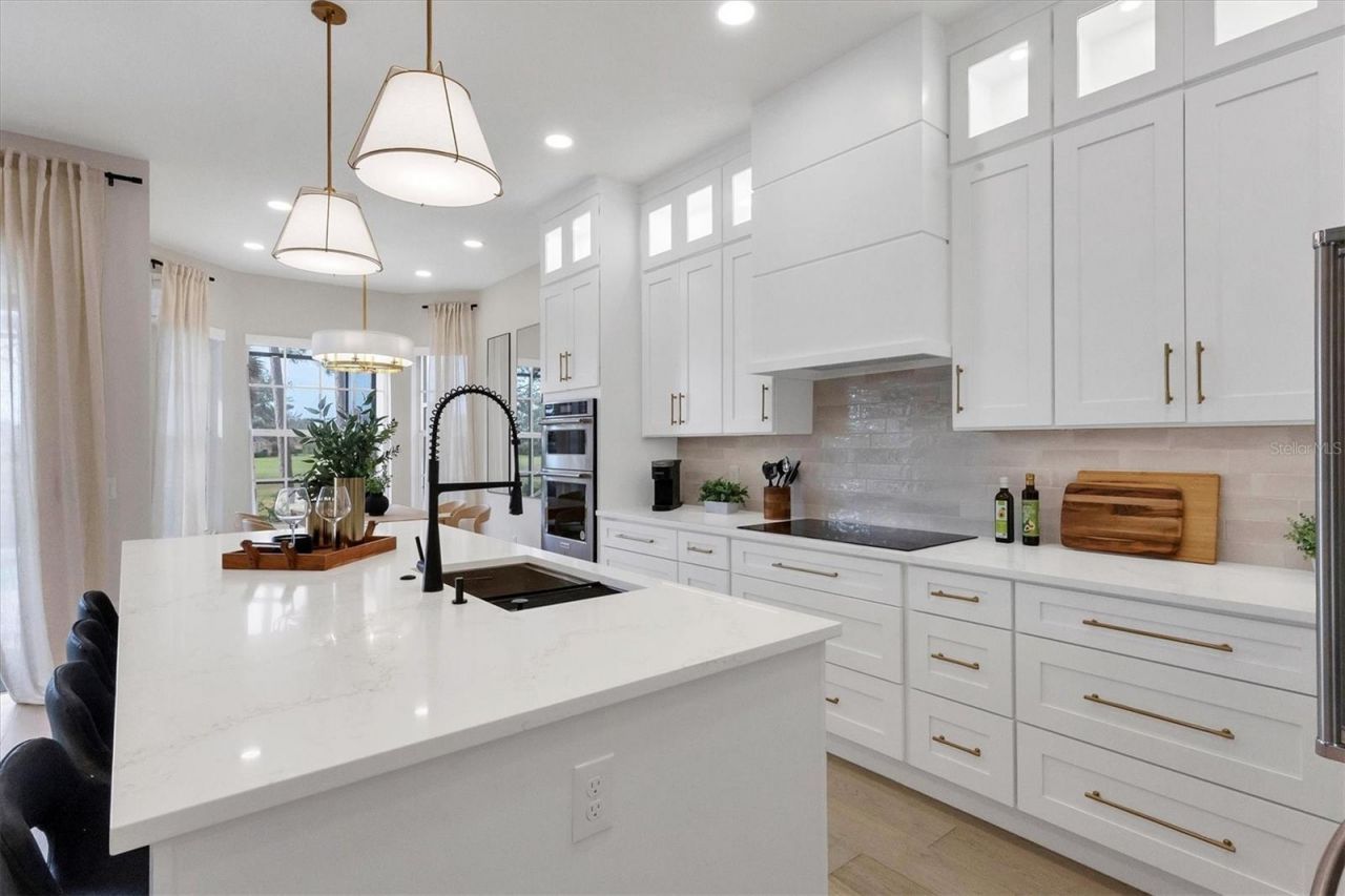 10114 Glenmore Avenue , Bradenton, FL 34202 Photo