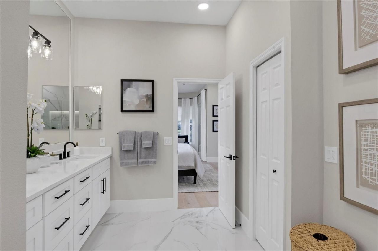 10114 Glenmore Avenue , Bradenton, FL 34202 Photo
