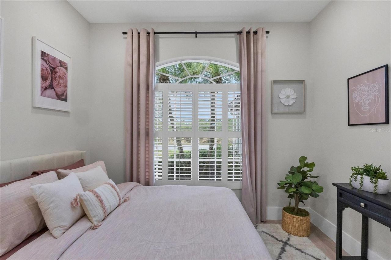 10114 Glenmore Avenue , Bradenton, FL 34202 Photo