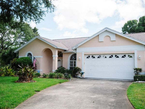 8390 MEADOW BROOK DRIVE E, SEMINOLE, FL 33777