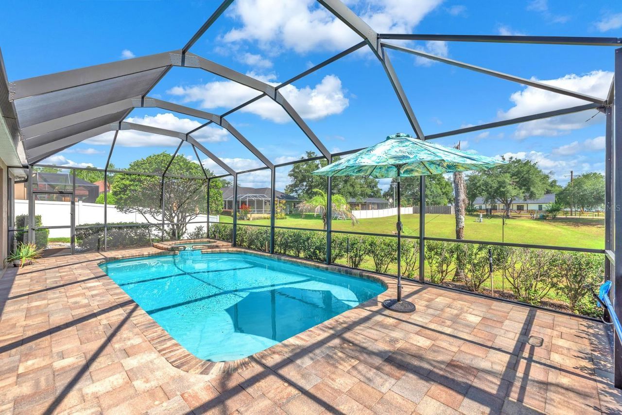 2817 Durant Trails Boulevard , Dover, FL 33527 Photo