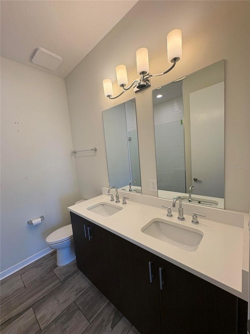 343 8th Street N, Saint Petersburg, FL 33701 Photo