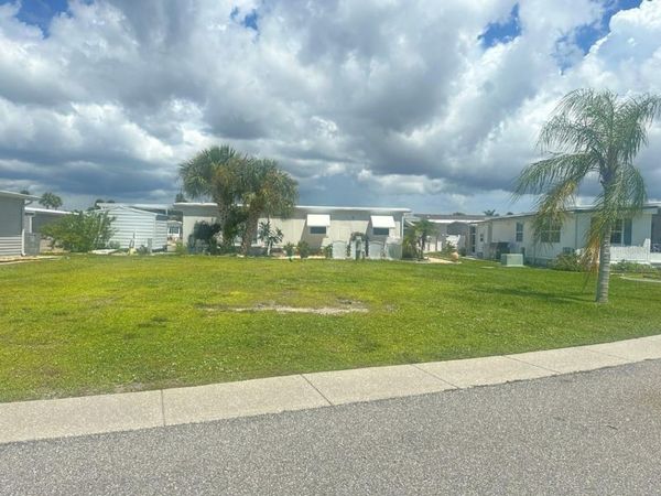 5881 SUNFLOWER ROAD , VENICE, FL 34293