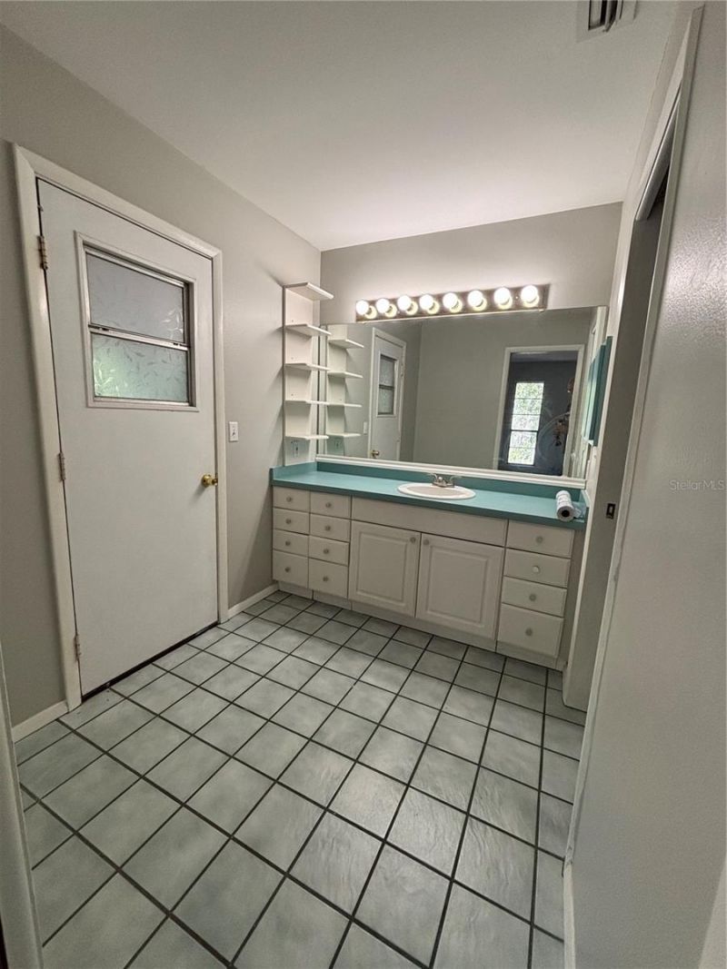 9216 65th Avenue E, Bradenton, FL 34202 Photo