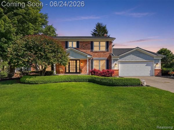 2463 Kimberly Fair Street, Rochester Hills, MI 48309