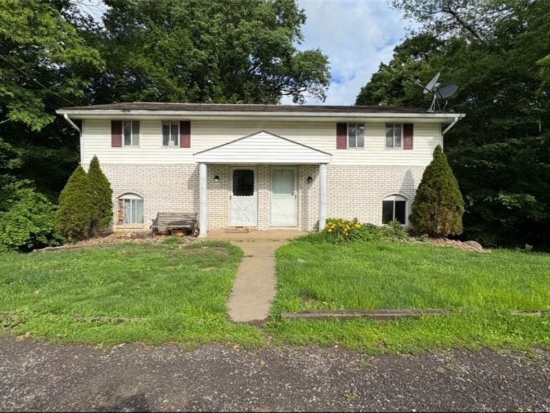 345-355 Mellwood Drive, Toronto, OH 43964 Photo 1