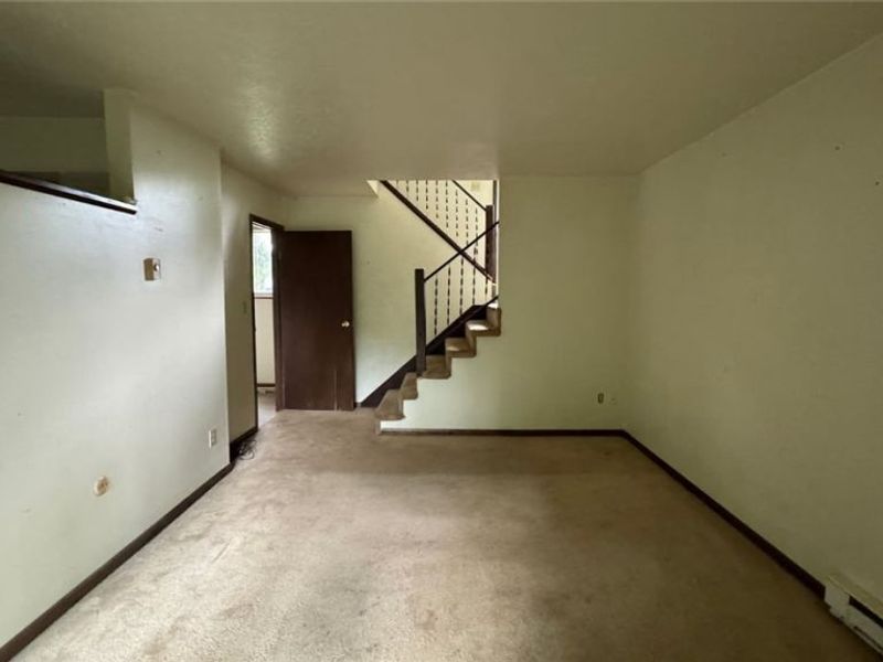 345-355 Mellwood Drive, Toronto, OH 43964 Photo 15