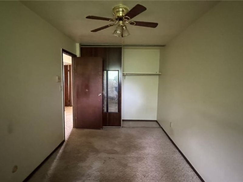 345-355 Mellwood Drive, Toronto, OH 43964 Photo 9