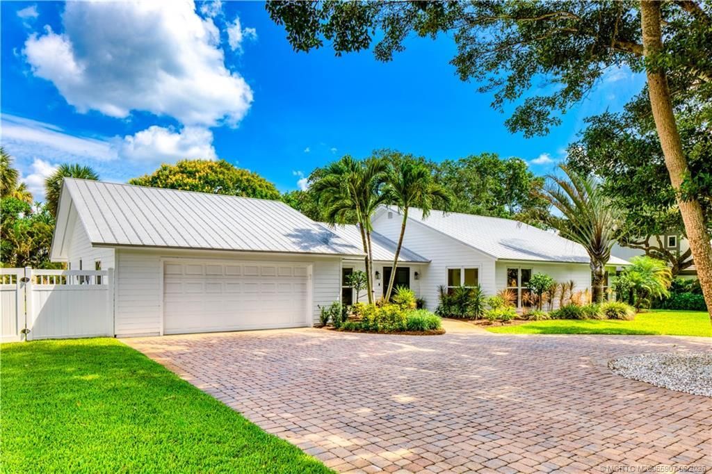 10 Ridgeland Drive , Stuart, FL 34996 Photo