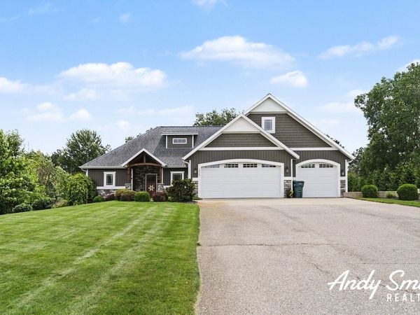 12069 68th Avenue, Allendale, MI 49401