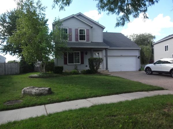1340 Burke Lane , South Elgin, IL 60177