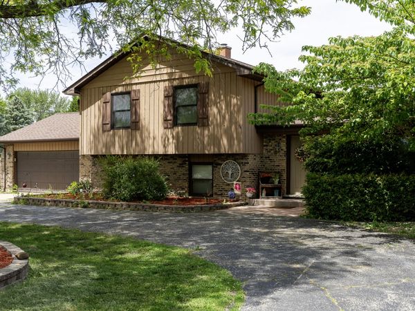 2904 Scott Avenue , McHenry, IL 60050