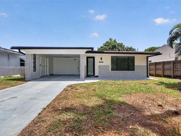 258 SW 8th St , Dania Beach, FL 33004