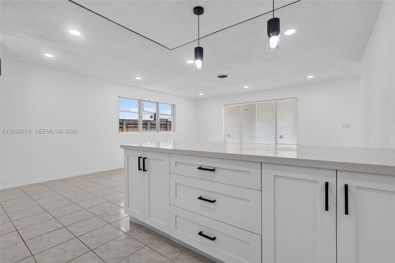 258 SW 8th St , Dania Beach, FL 33004 Photo