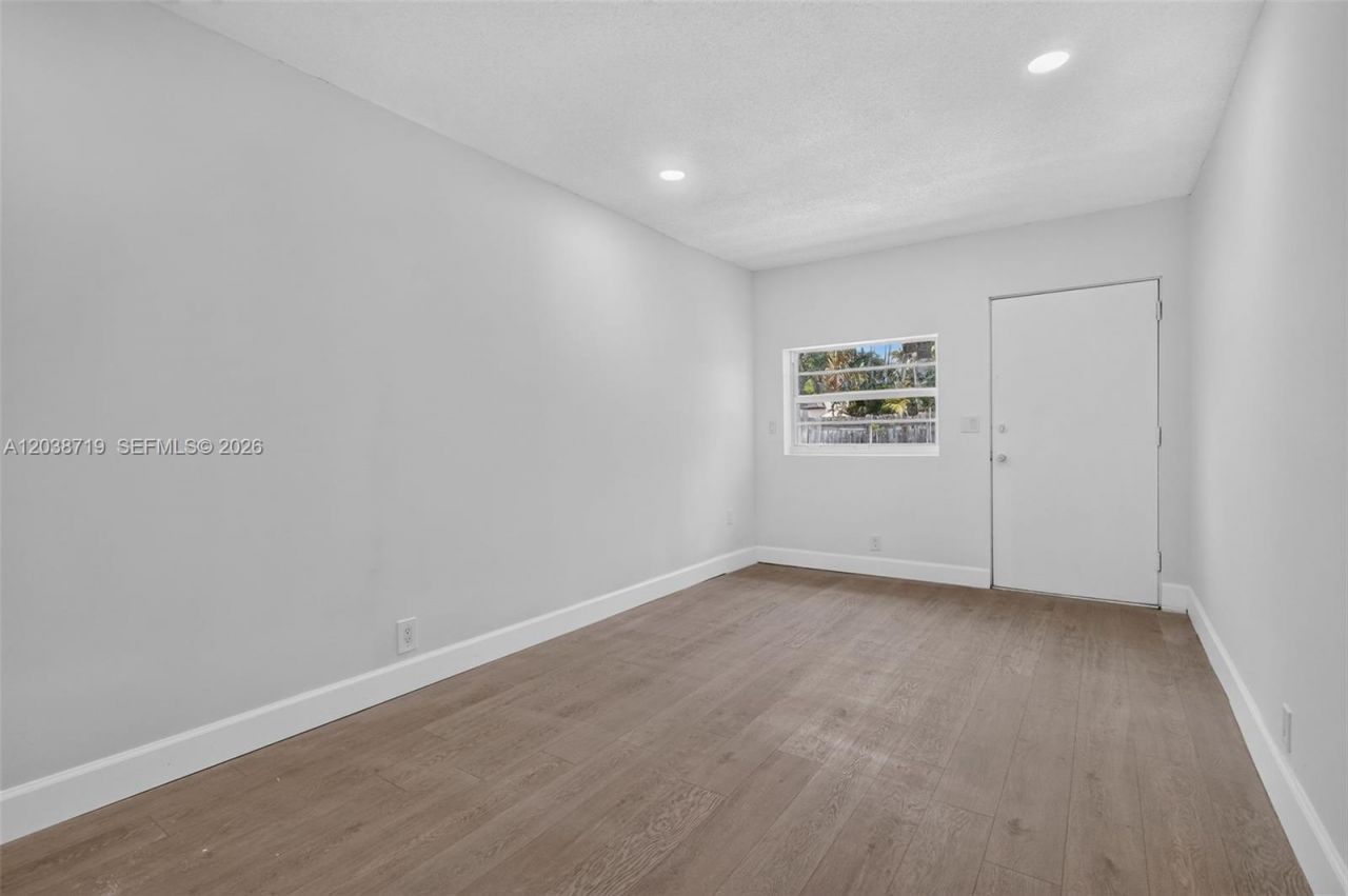258 SW 8th St , Dania Beach, FL 33004 Photo