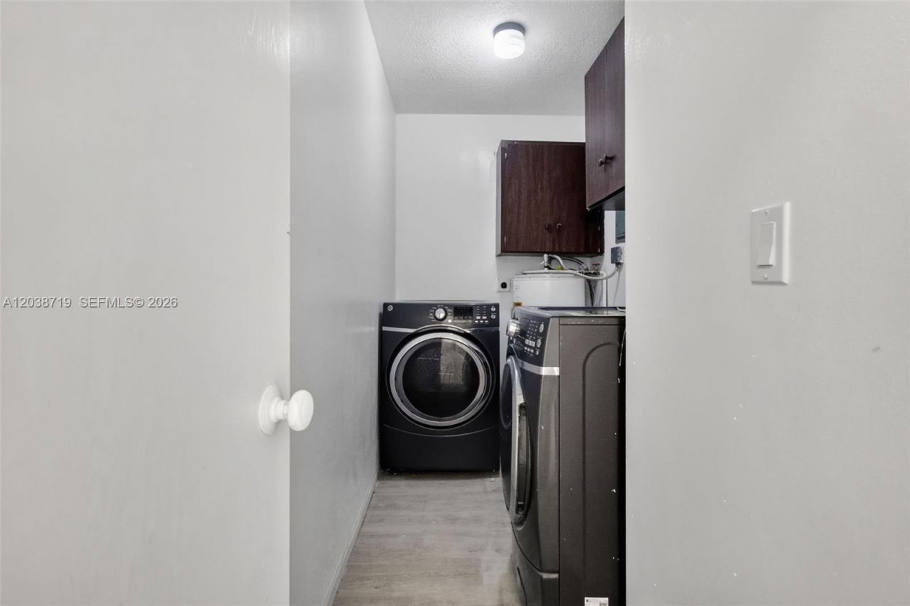 258 SW 8th St , Dania Beach, FL 33004 Photo