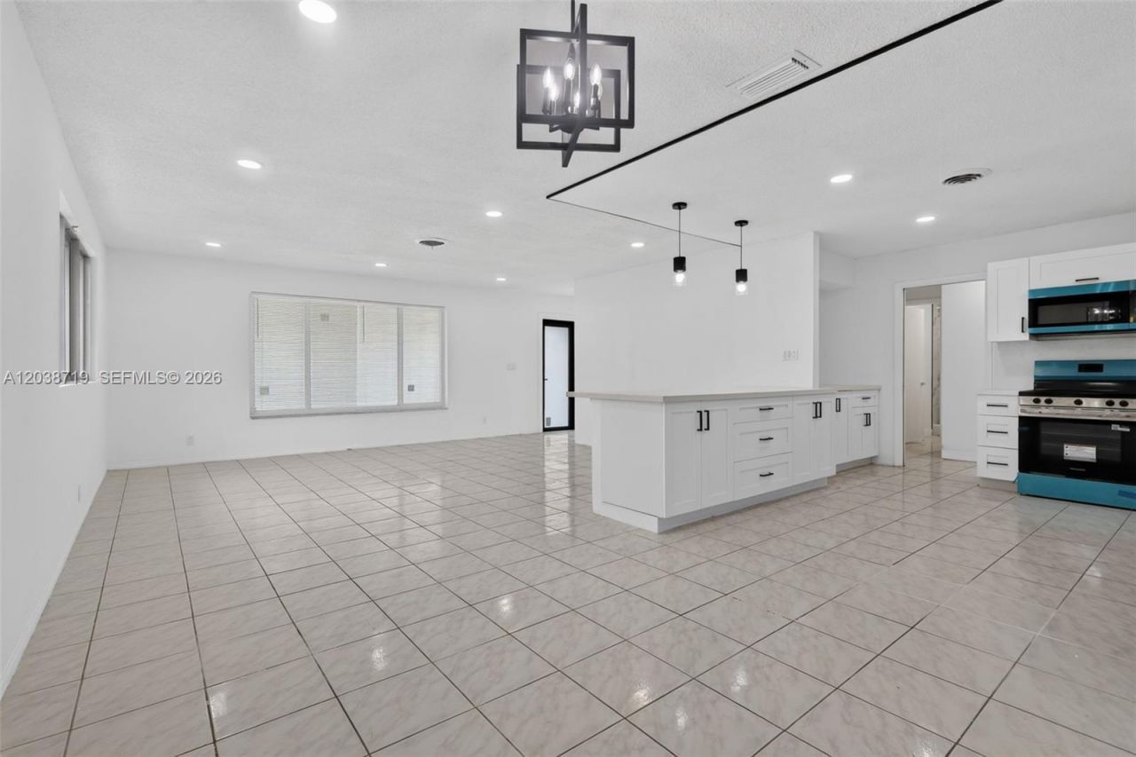 258 SW 8th St , Dania Beach, FL 33004 Photo