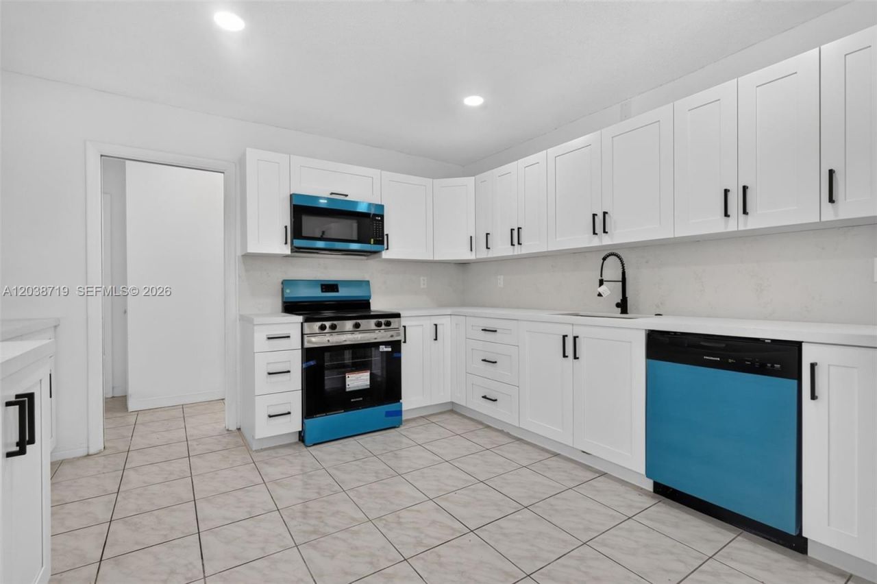 258 SW 8th St , Dania Beach, FL 33004 Photo