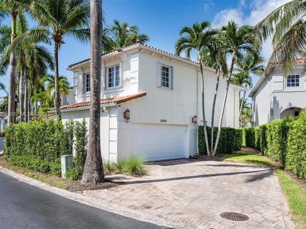 20940 NE 31st Pl , Aventura, FL 33180