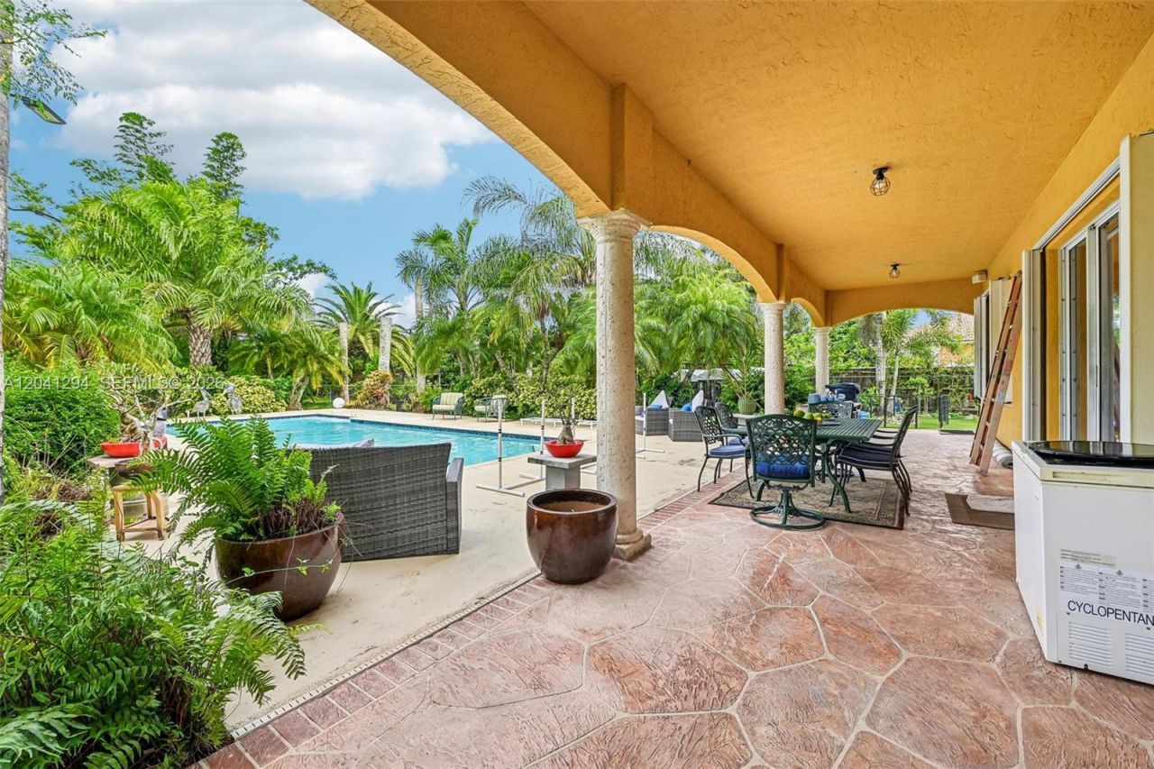 21401 SW 187th Ave , Miami, FL 33187 Photo