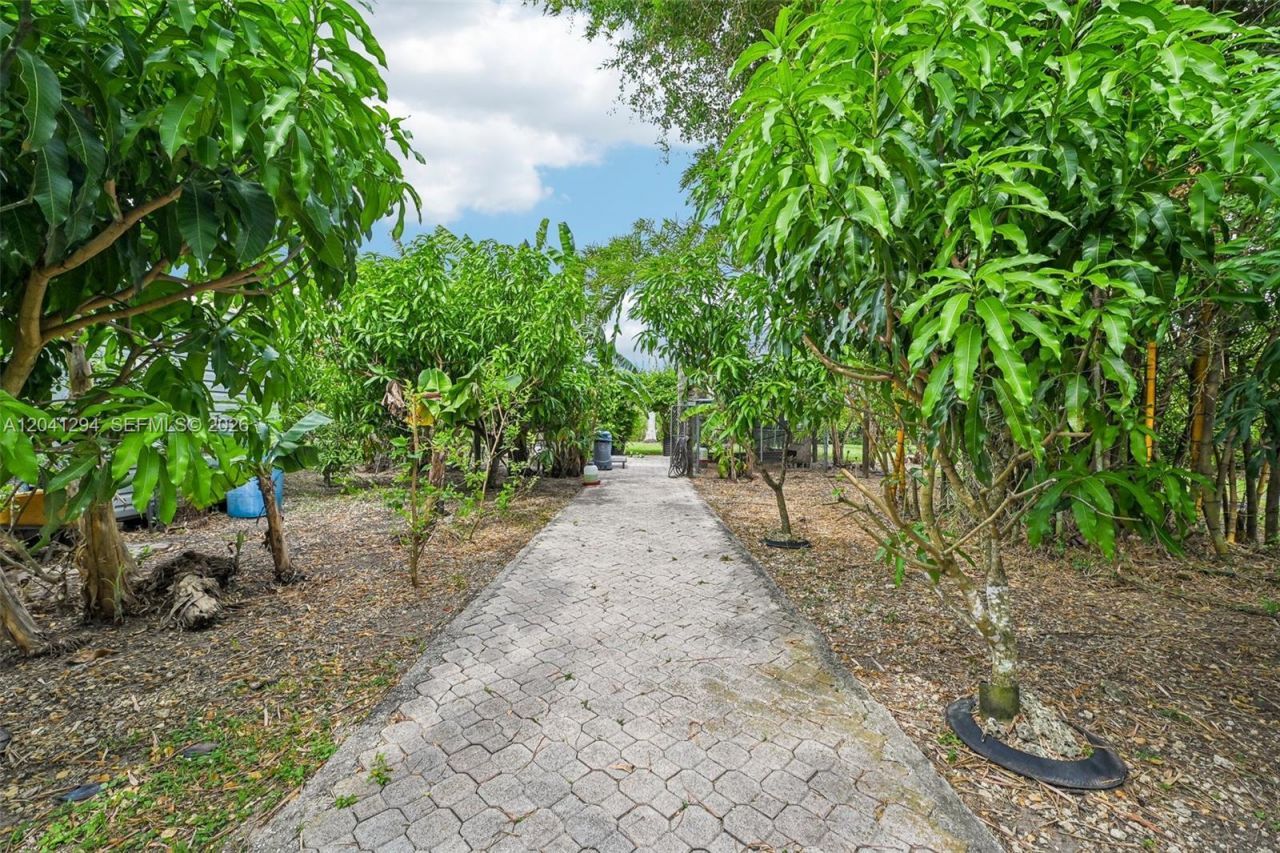 21401 SW 187th Ave , Miami, FL 33187 Photo