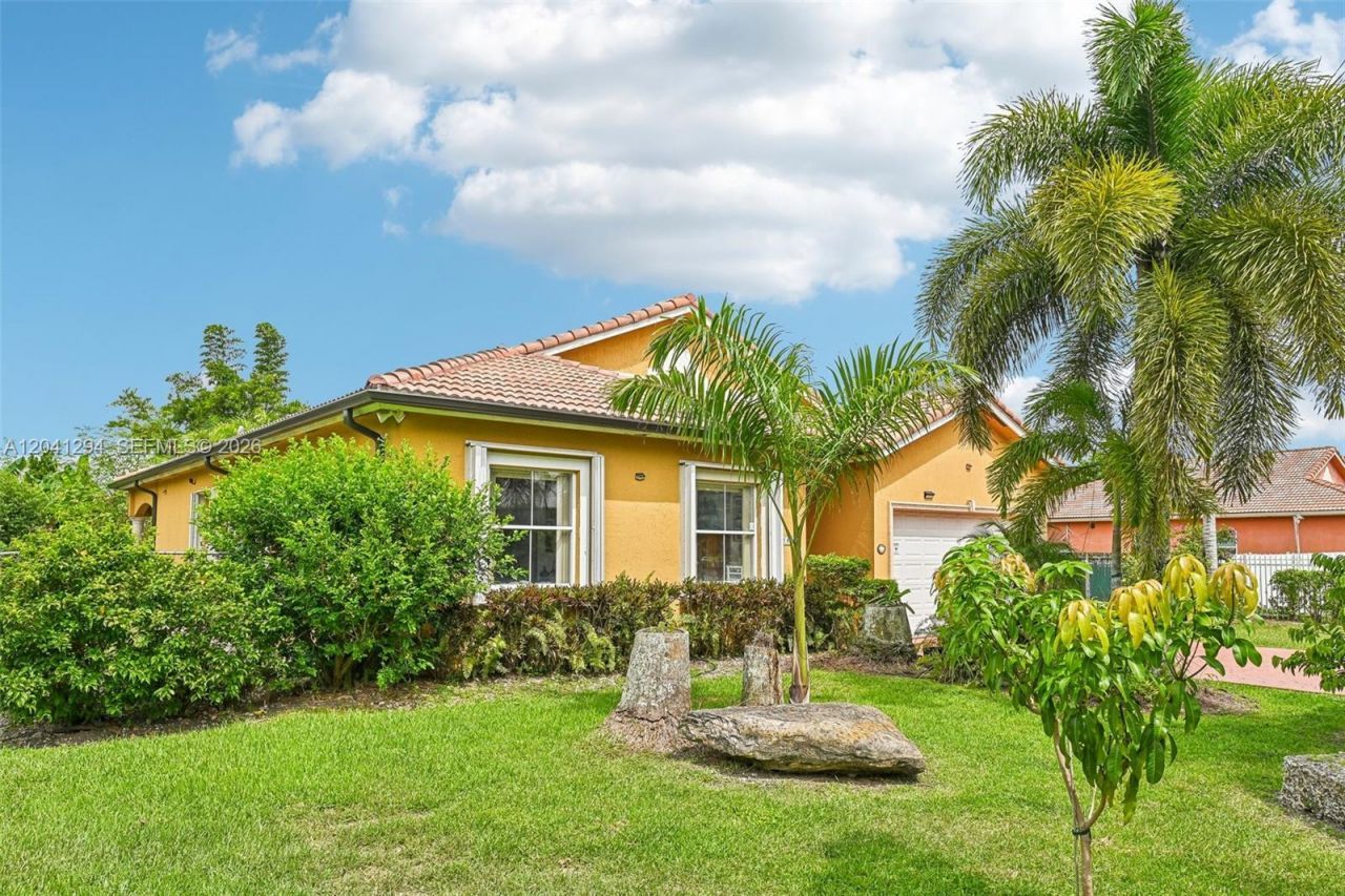 21401 SW 187th Ave , Miami, FL 33187 Photo