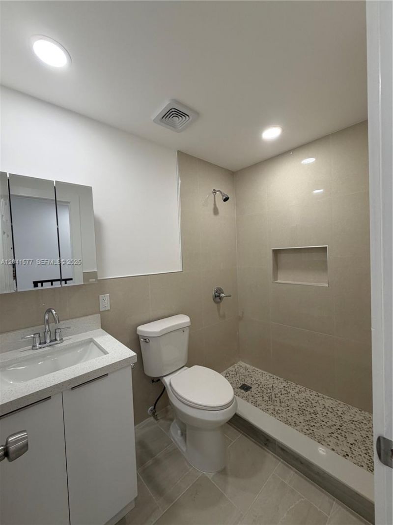 1551 W Okeechobee Rd , Unit 3, Hialeah, FL 33010 Photo